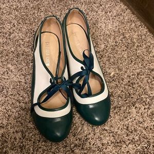Chelsea Crew Vintage style heels